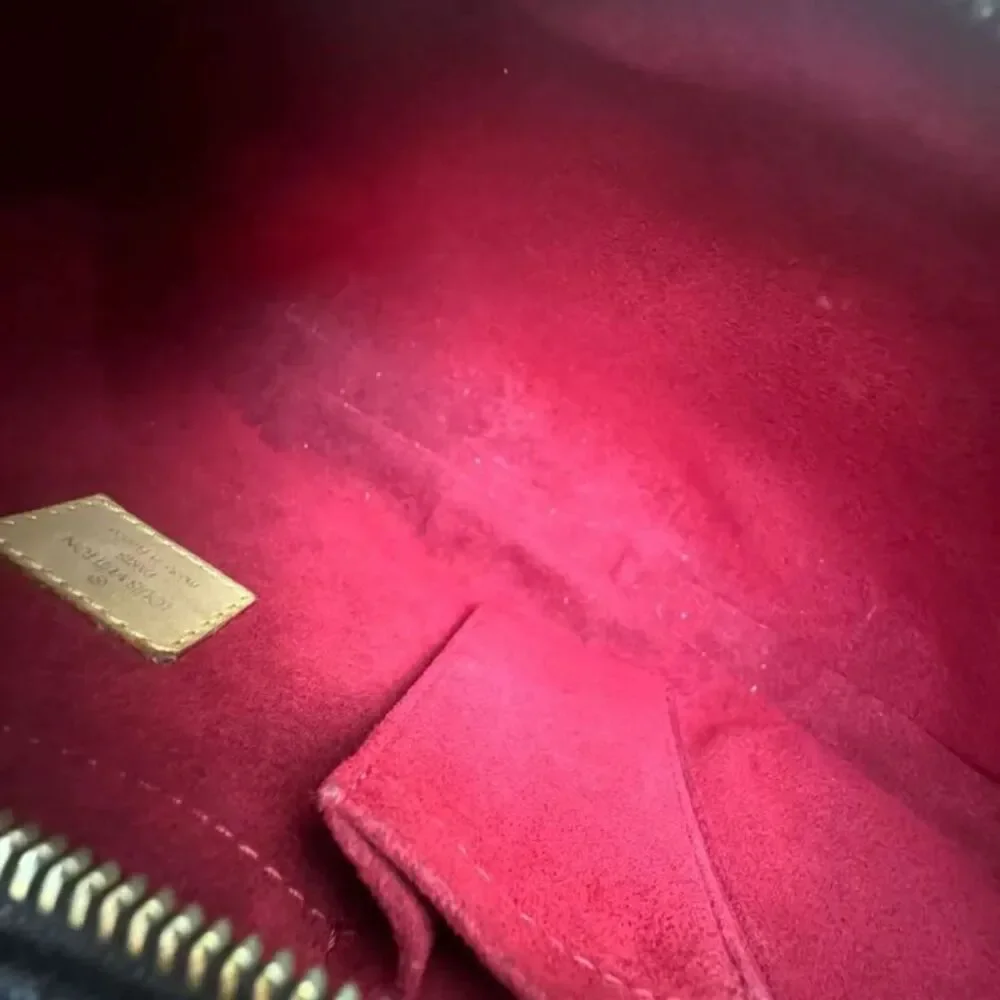 Louis Vuitton Women Pre-Loved Bag Very Good Condition